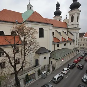 ferienwohnung-schloessel.vienna-besthotels.com/